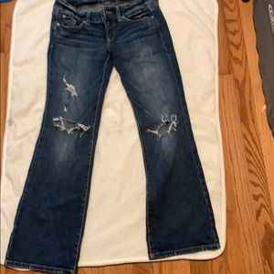 American Eagle Favorite Boyfriend Distressed Jean